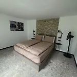 Oda ve Kahvaltı Libuse