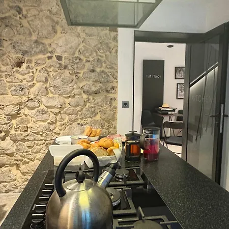 Alojamento de Acomodação e Pequeno-almoço Libuse 3*